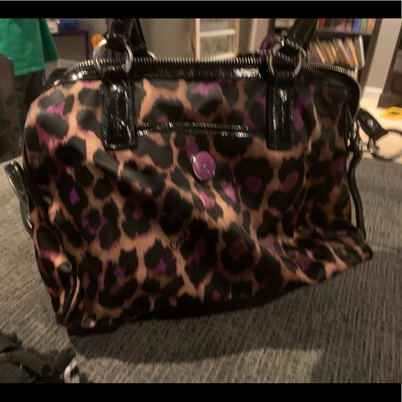 Coach crossbody - Picture 2 of 2